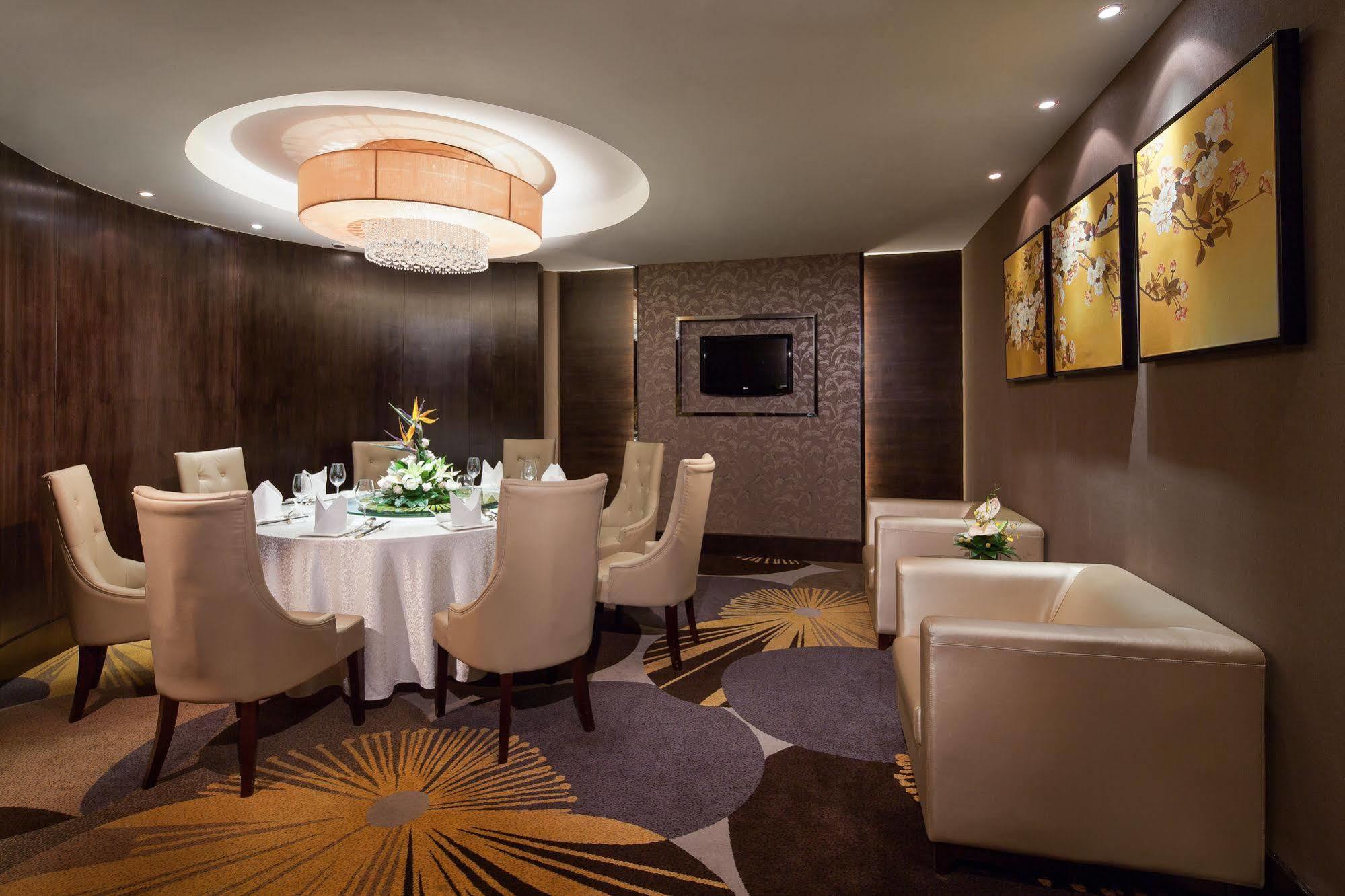 Grand Park Kunming Hotel Exterior photo